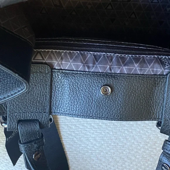 Botkier New York BEDFORD BITE Size 23F2827-ALBLK Black Leather Satchel NWT $288 - Picture 6 of 14